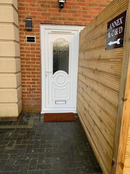 Apartment C, A One Bedroom Flat In South London Carshalton Exterior photo